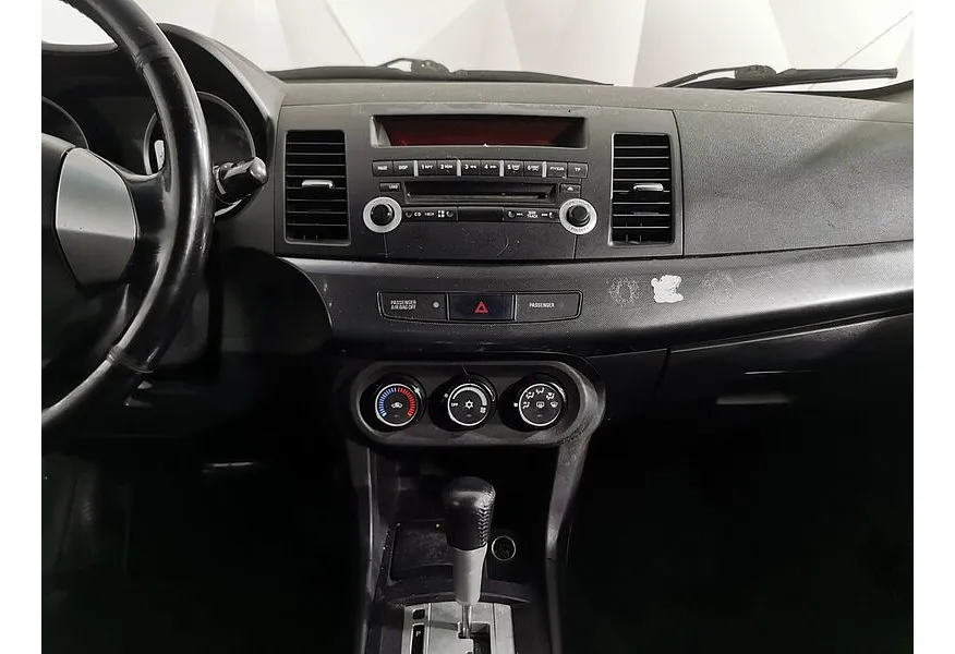 Mitsubishi Lancer 1.8 CVT (143 л.с.) Красный в АВИЛОН. Слайд №15