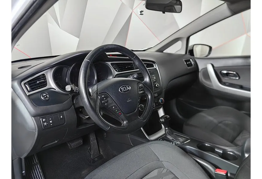 Kia Ceed 1.6 AT (130 л.с.) Comfort Белый в АВИЛОН. Слайд №19