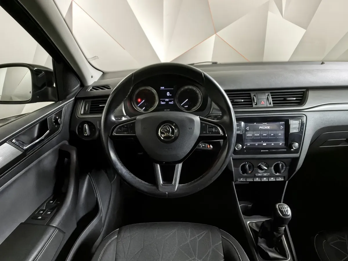 Skoda Rapid 1.6 MT (90 л.с.) Черный в АВИЛОН. Слайд №20