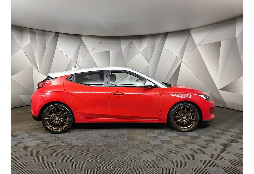 Hyundai Veloster 1.4 АMT FWD (140 л.с.) в АВИЛОН. Слайд №4