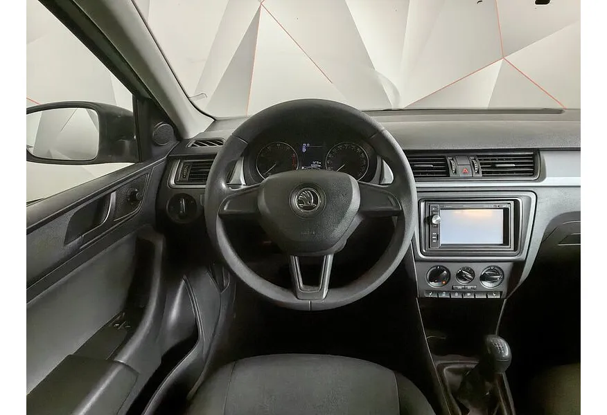 АВИЛОН - Skoda Rapid 1.6 MT (90 л.с.) Белый - slide 9