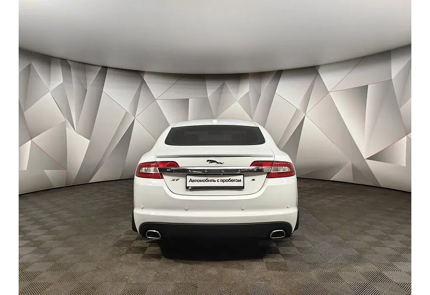 АВИЛОН - Jaguar XF 3.0 D AT (275 л.с.) Portfolio Белый - slide 5