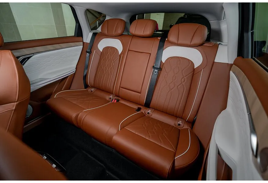 Voyah Free EVR 1.5 AT AWD (489 л.с.) Зеленый в АВИЛОН. Слайд №6