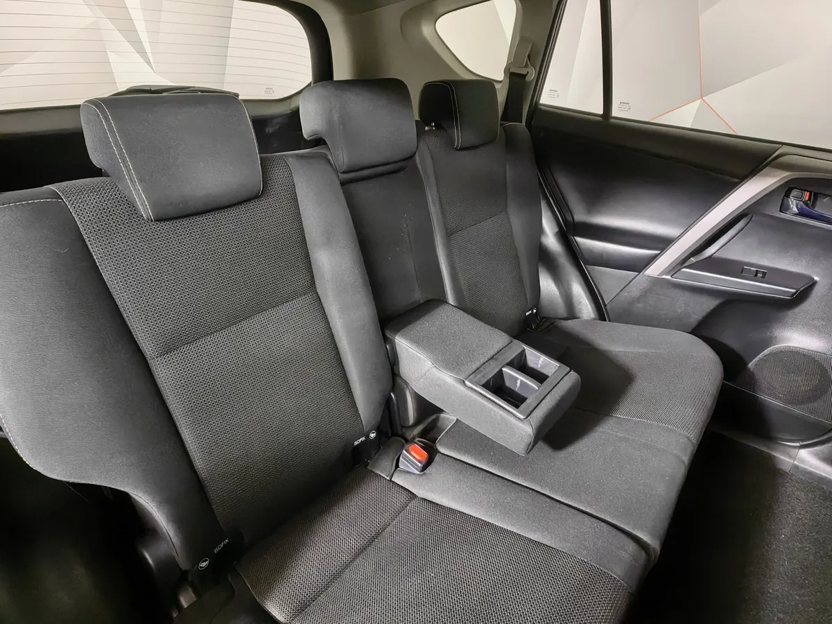 Toyota RAV4 2.0 CVT AWD (146 л.с.) Классик Черный в АВИЛОН. Слайд №17