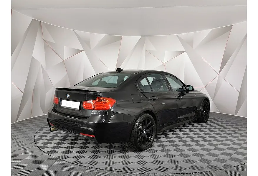 BMW 3 серия 320i xDrive AT (184 л.с.) Черный в АВИЛОН. Слайд №5
