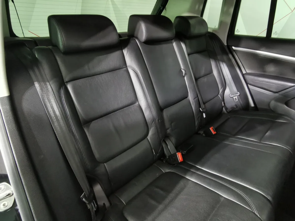 Volkswagen Tiguan 2.0 TSI 4Motion AT (200 л.с.) Sport & Style Черный в АВИЛОН. Слайд №16