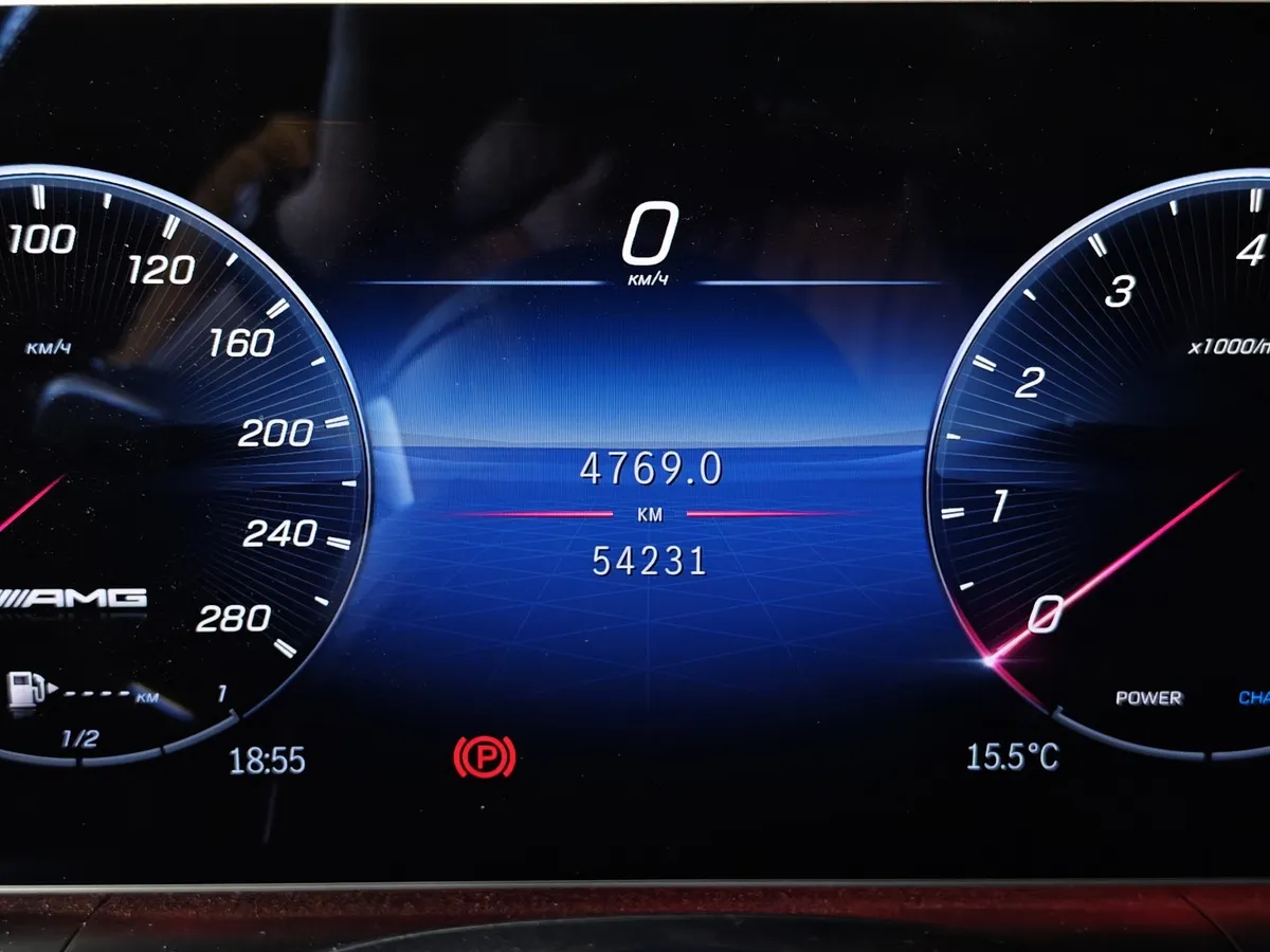 Mercedes-Benz GLE Купе AMG 53 9G-TRONIC 4MATIC+ (435 л.с.) Черный в АВИЛОН. Слайд №18