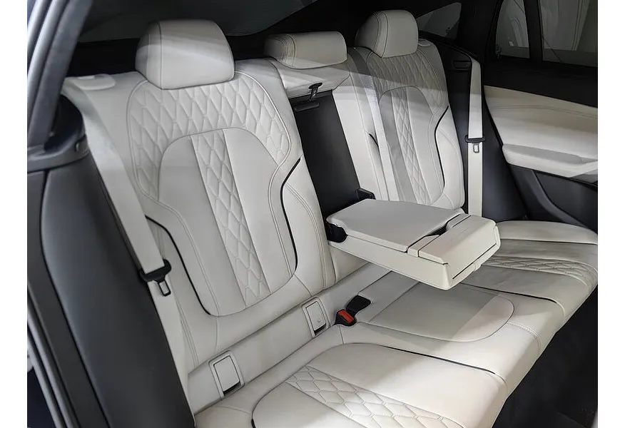 BMW X6 xDrive40d (340 л.с.) Base (Локальная сборка) Серый в АВИЛОН. Слайд №14