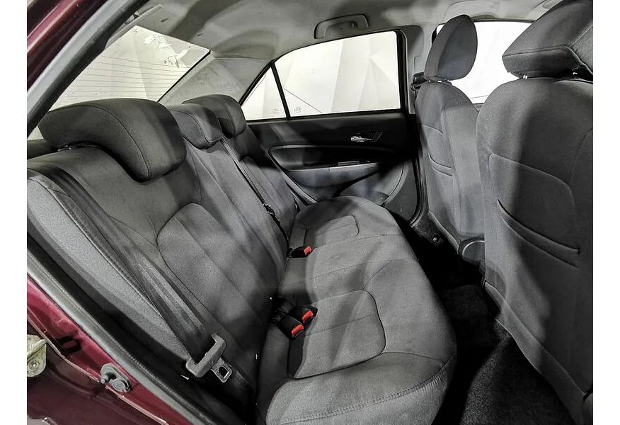 Geely GC6 1.5 MT (94 л.с.) Красный в АВИЛОН. Слайд №17