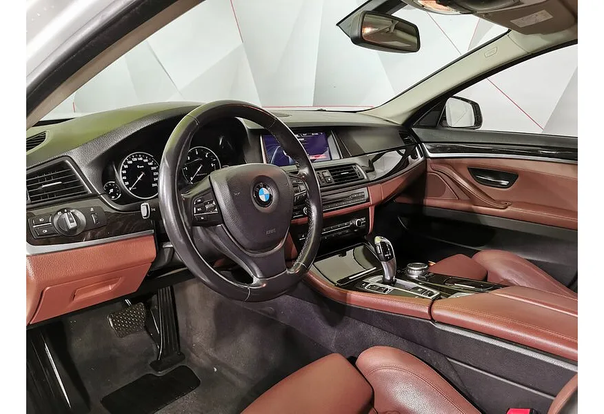 BMW 5 серия 520d Steptronic (190 л.с.) Белый в АВИЛОН. Слайд №12