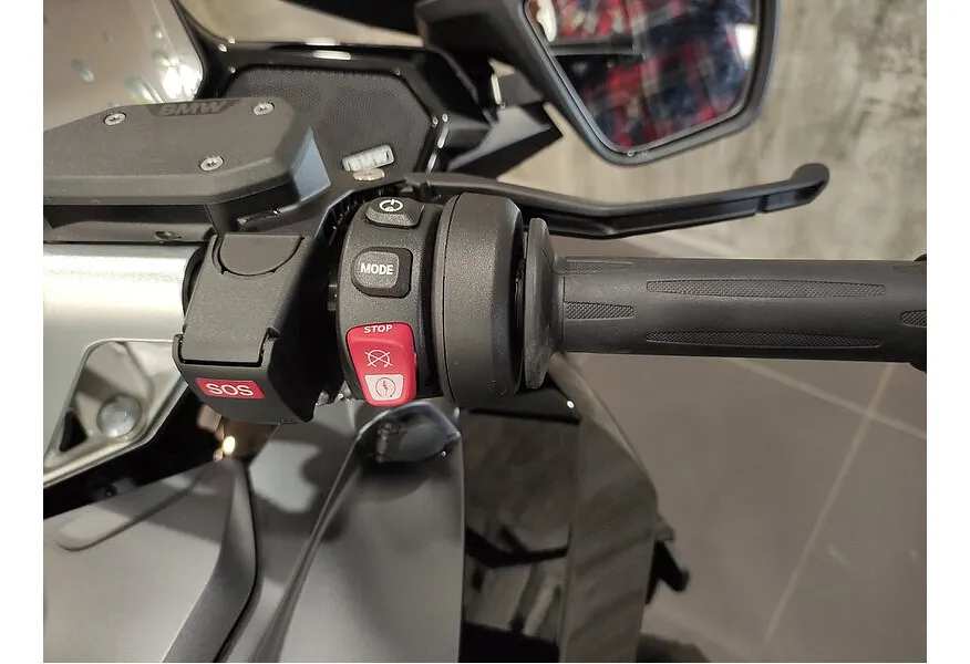 BMW Motorrad R 1300 RT 1300 см³ (145 л.с.) (145) 1300 Черный в АВИЛОН. Слайд №8