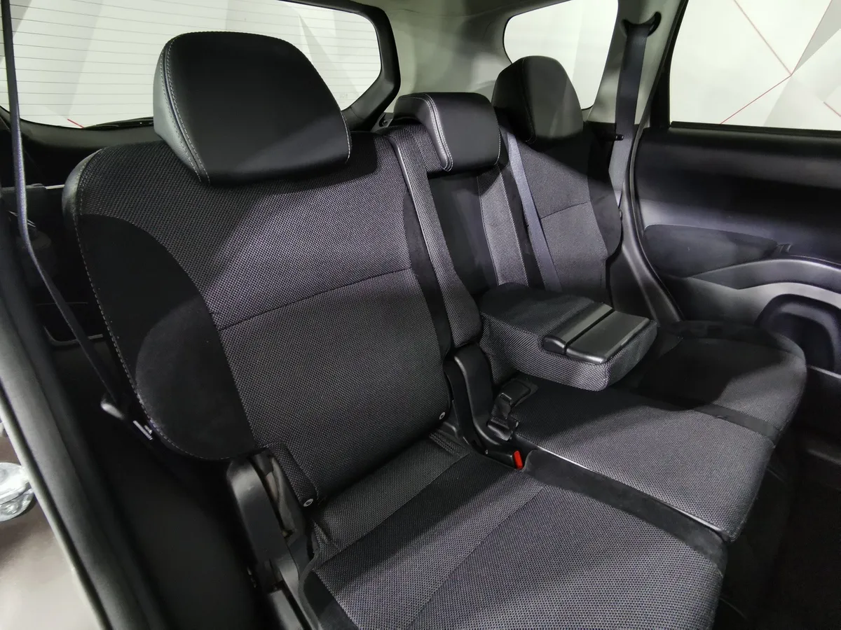 Peugeot 4007 2.4 CVT 4x4 (170 л.с.) Коричневый в АВИЛОН. Слайд №16