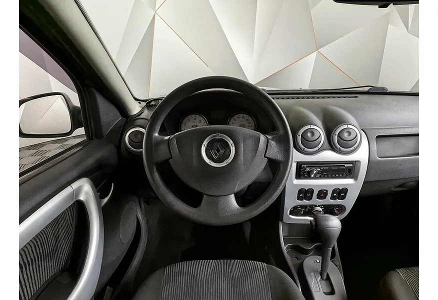 Renault Sandero 1.6 MT (102 л.с.) Бежевый в АВИЛОН. Слайд №19