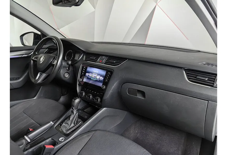 Skoda Octavia 1.8 TSI DSG (180 л.с.) Белый в АВИЛОН. Слайд №13