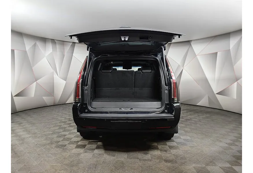 Cadillac Escalade 6.2 V8 AT AWD (420 л.с.) Sport Platinum Черный в АВИЛОН. Слайд №12