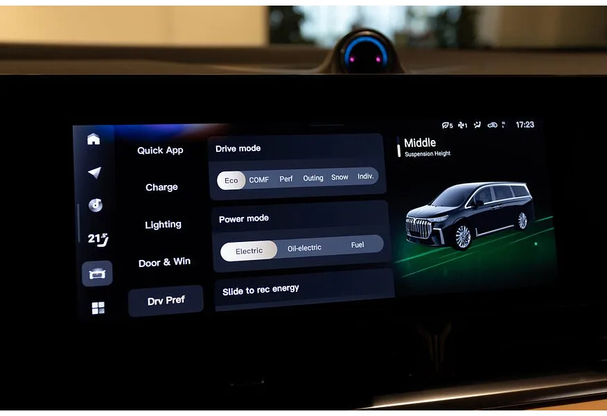 Voyah Dreamer EVR 1.5 AT AWD (395 л.с.) Executive Черный в АВИЛОН. Слайд №15