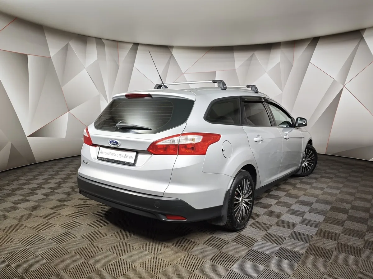 Ford Focus 1.6 MT (125 л.с.) Trend Серебристый в АВИЛОН. Слайд №2