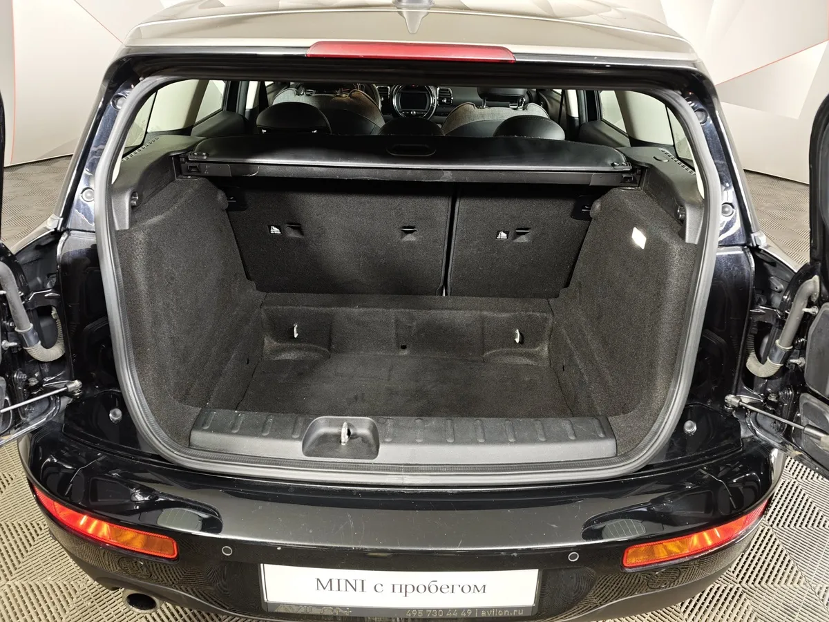 MINI Clubman Cooper 1.5 AT (136 л.с.) Черный в АВИЛОН. Слайд №9