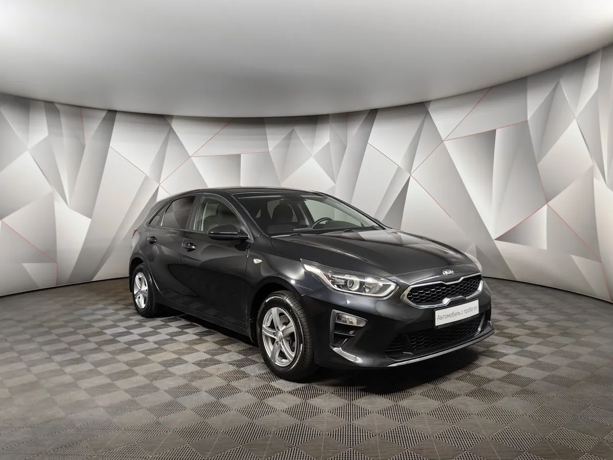 Kia Ceed 1.6 MPI MT (130 л.с.) Comfort Черный в АВИЛОН. Слайд №3