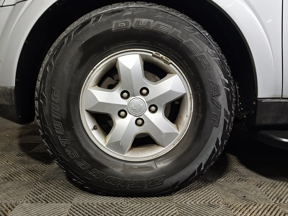 SsangYong Kyron 2.0 Xdi MT 4WD (141 л.с.) Серебристый в АВИЛОН. Слайд №9