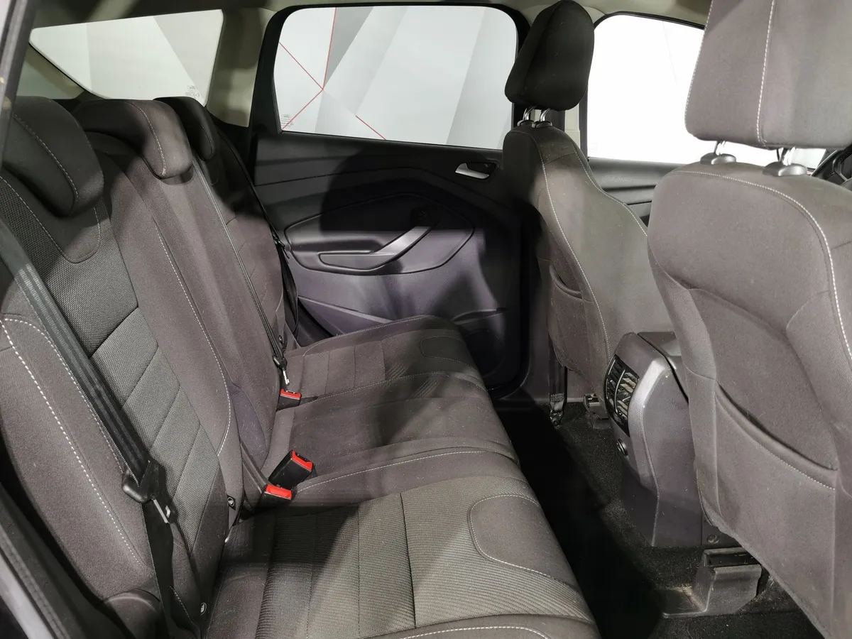 Ford Kuga 1.6 EcoBoost AT AWD (150 л.с.) Черный в АВИЛОН. Слайд №15