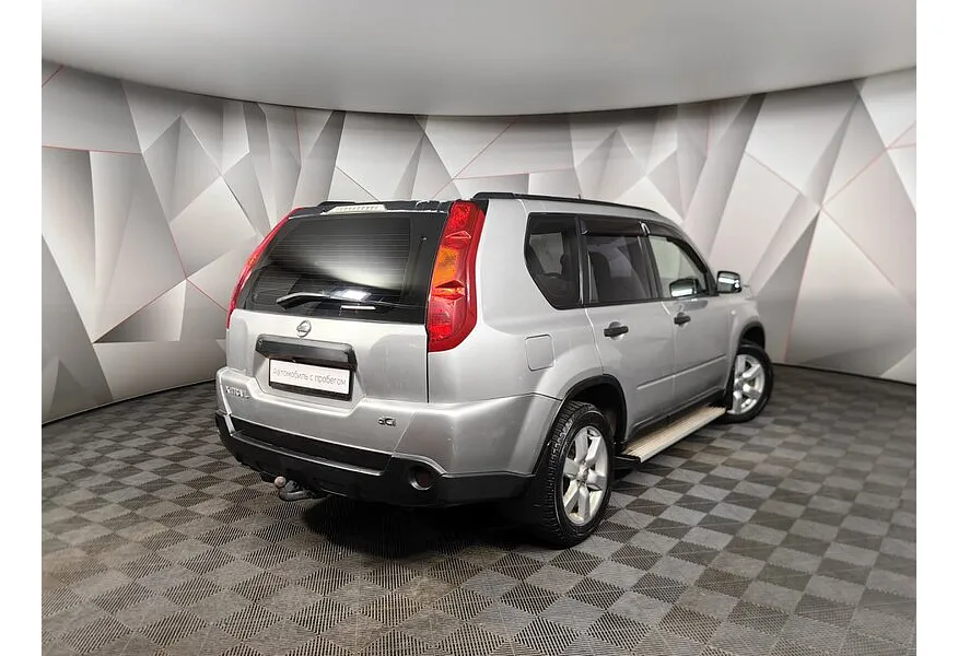 Nissan X-Trail 2.0 TD MT AWD (150 л.с.) Серебристый в АВИЛОН. Слайд №2