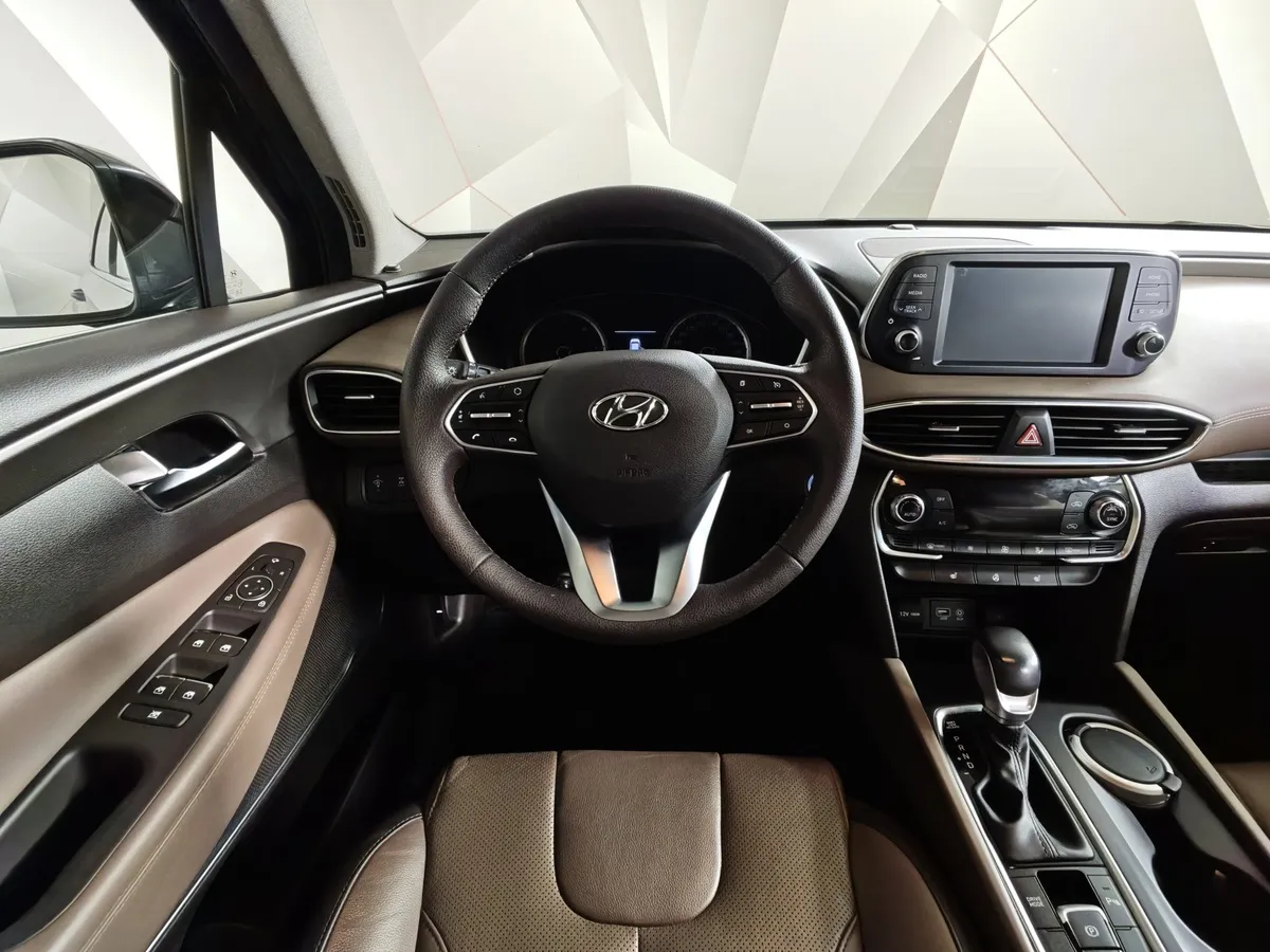 Hyundai Santa Fe 2.2 (200 л.с.) CRDi - 8AT Lifestyle Черный в АВИЛОН. Слайд №19