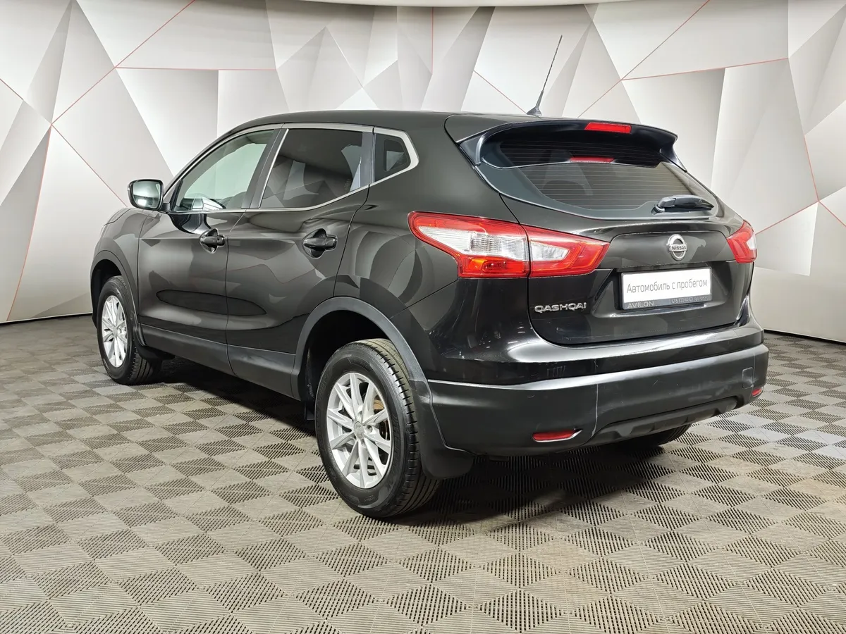 Nissan Qashqai 2.0 MT (144 л.с.) Черный в АВИЛОН. Слайд №4