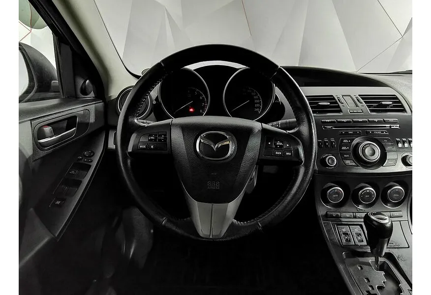 Mazda 3 1.6 AT (105 л.с.) Черный в АВИЛОН. Слайд №20