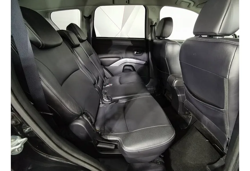 АВИЛОН - Mitsubishi Outlander 2.4 CVT 4WD (170 л.с.) Черный - slide 13