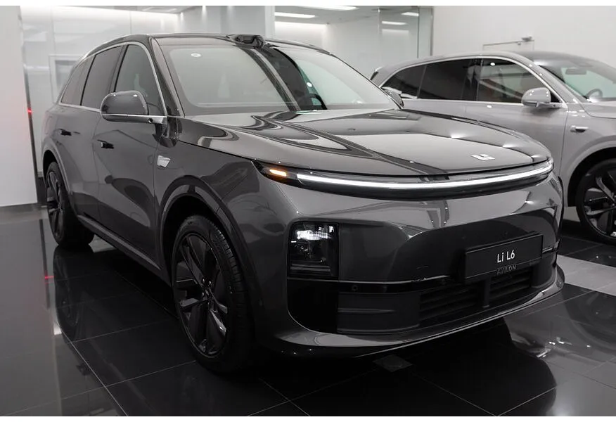 Li Auto L6 1.5 AT 4WD (150 л.с.) Max Серый в АВИЛОН. Слайд №2
