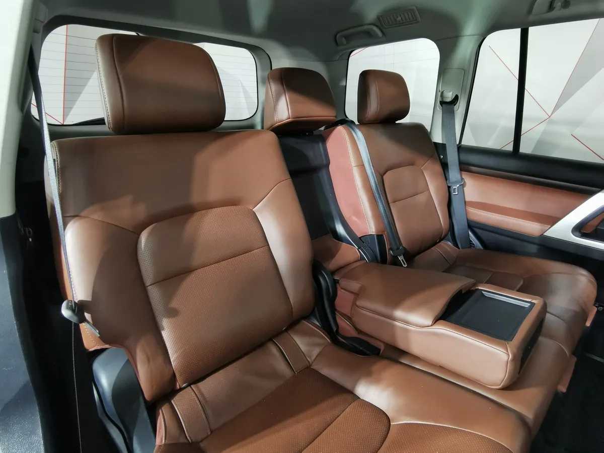 Toyota Land Cruiser 4.5 TD AT (249 л.с.) Черный в АВИЛОН. Слайд №16