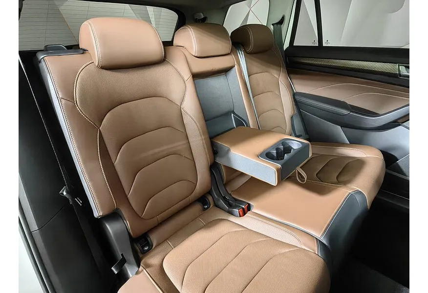 Skoda Kodiaq 2.0 TSI DSG 4WD (220 л.с.) Белый в АВИЛОН. Слайд №17