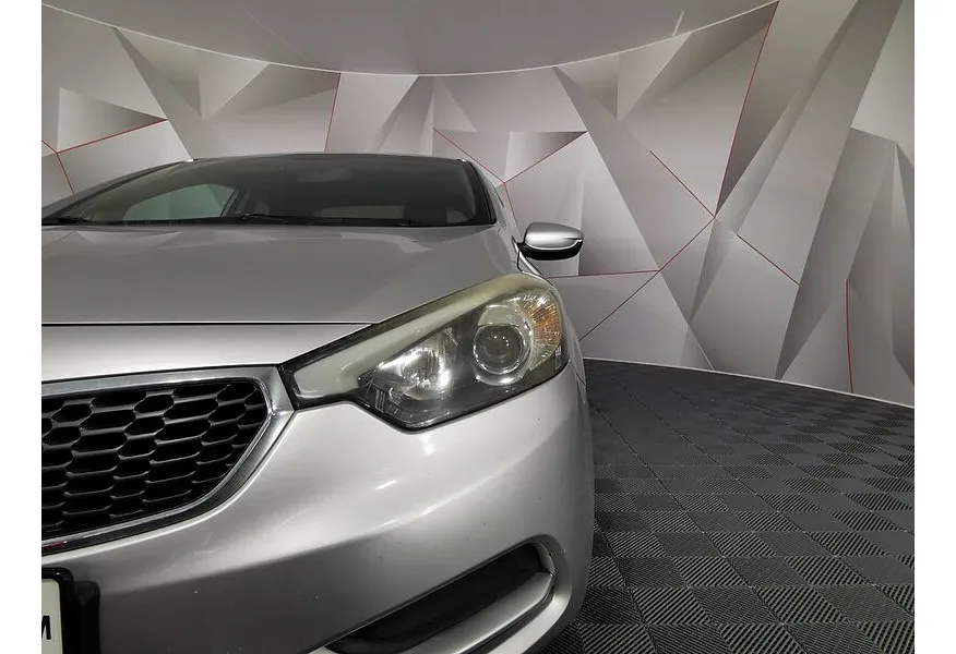 Kia Cerato 1.6 MT (130 л.с.) Comfort (D460) Серебристый в АВИЛОН. Слайд №10