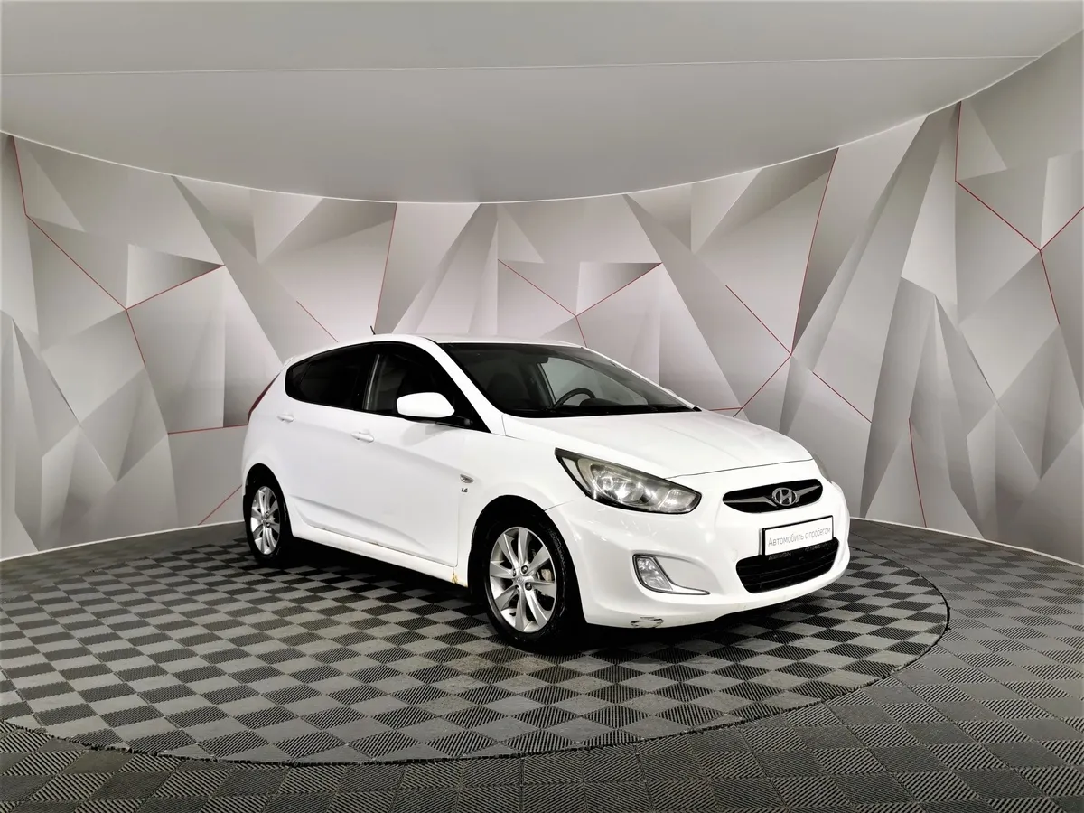 Hyundai Solaris 1.6 AT (123 л.с.) Active Белый в АВИЛОН. Слайд №3