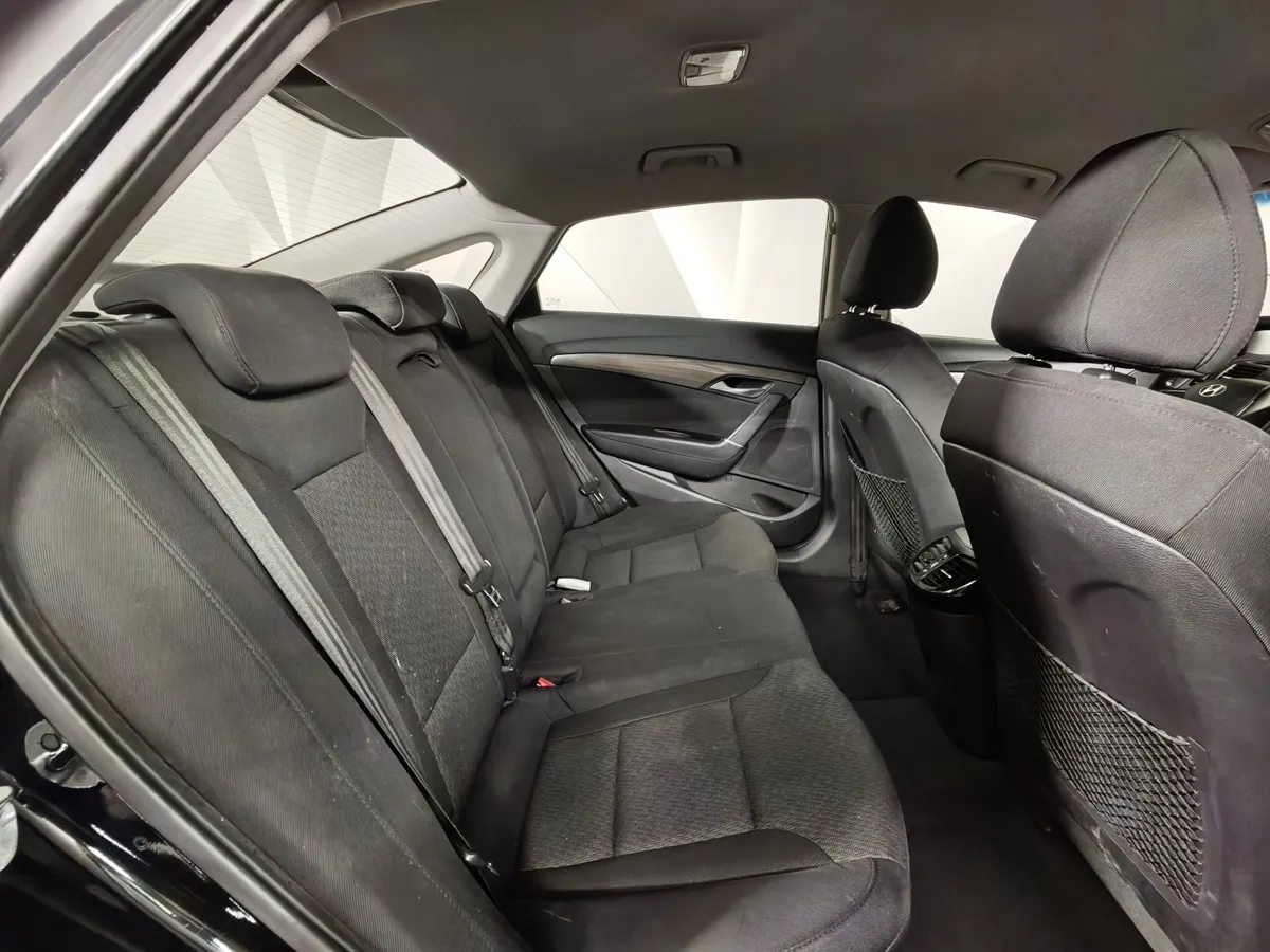 Hyundai i40 2.0 AT (150 л.с.) Comfort Черный в АВИЛОН. Слайд №16