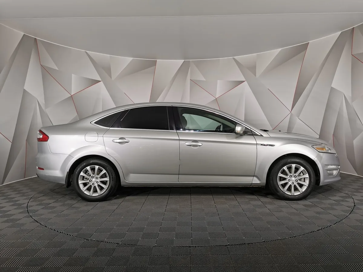Ford Mondeo 2.3 AT (161 л.с.) Ambiente Серебристый в АВИЛОН. Слайд №6