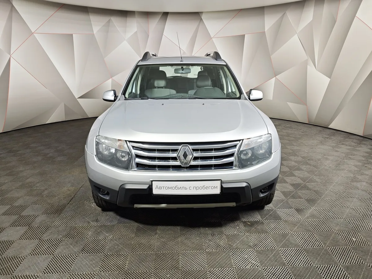 Renault Duster 2.0 MT 4x4 (135 л.с.) Серый в АВИЛОН. Слайд №7