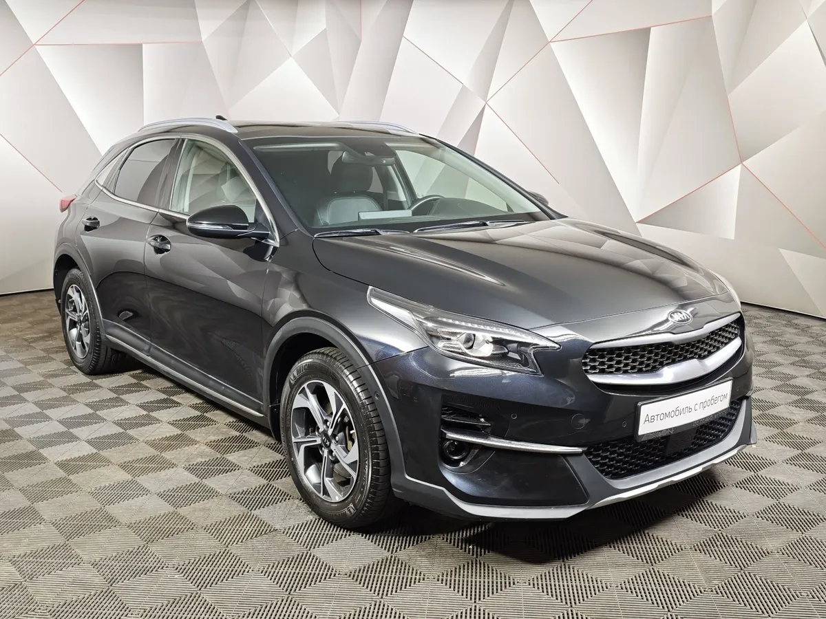 Kia Ceed 1.4 T-GDI AMT (140 л.с.) Comfort Черный в АВИЛОН. Слайд №3