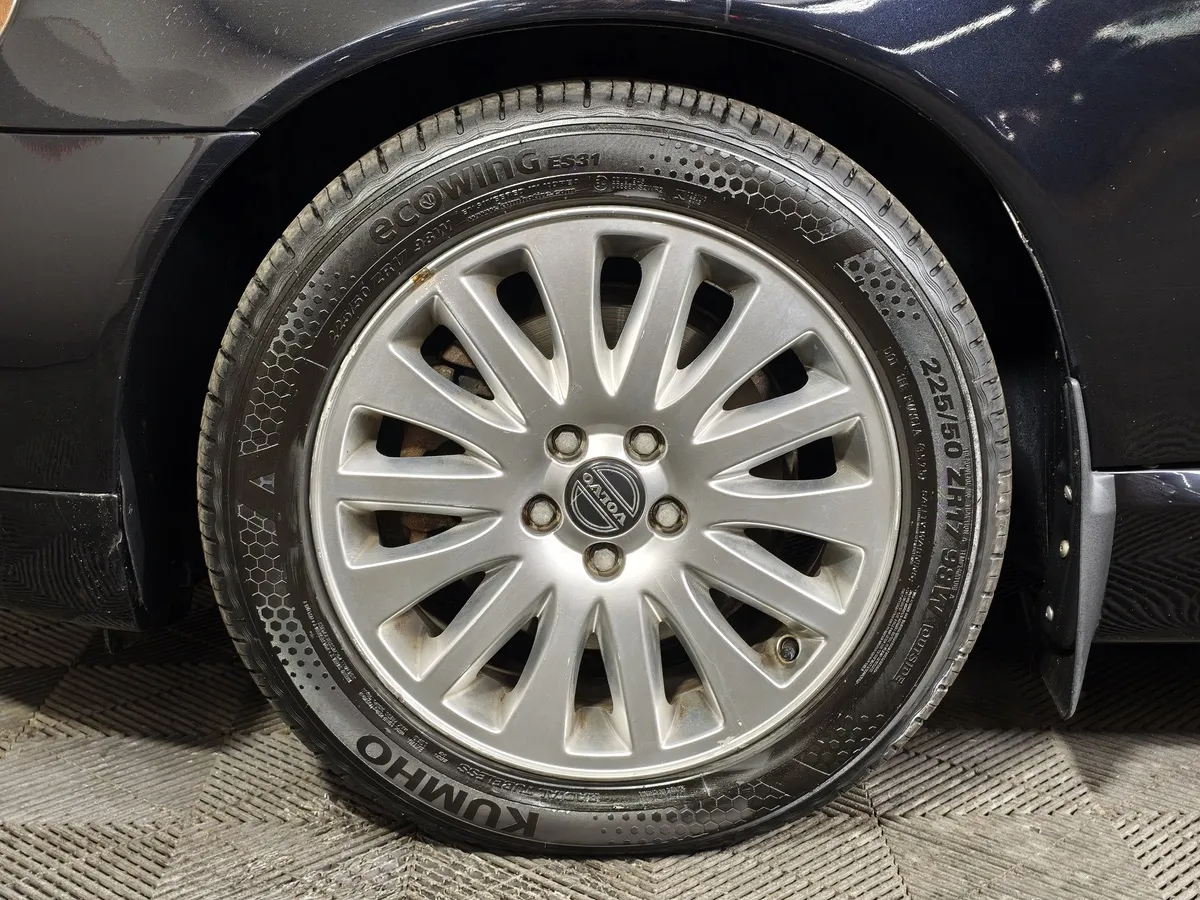 Volvo S80 2.5 Turbo Geartronic (200 л.с.) Черный в АВИЛОН. Слайд №8
