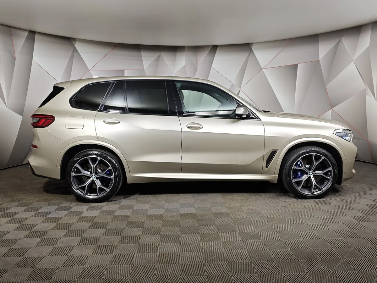 BMW X5 M50d Steptronic xDrive (400 л.с.) M Special Бежевый в АВИЛОН. Слайд №6