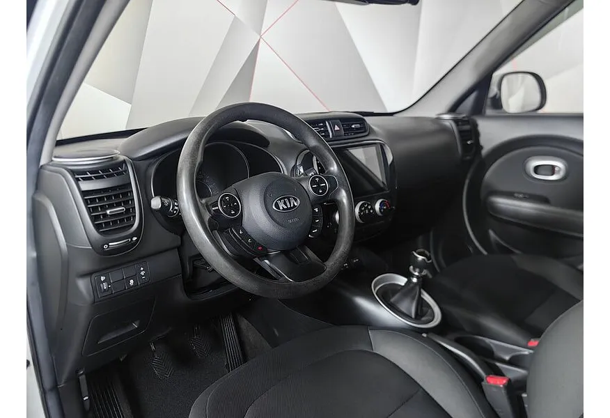 Kia Soul 1.6 MT (124 л.с.) Белый в АВИЛОН. Слайд №19