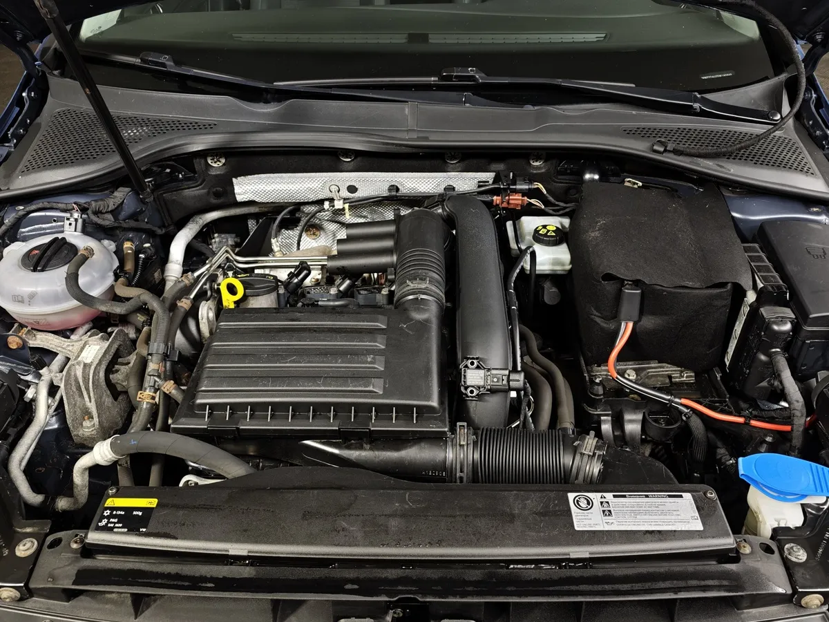Volkswagen Golf 1.4 TSI BlueMotion DSG (122 л.с.) Comfortline Голубой в АВИЛОН. Слайд №11
