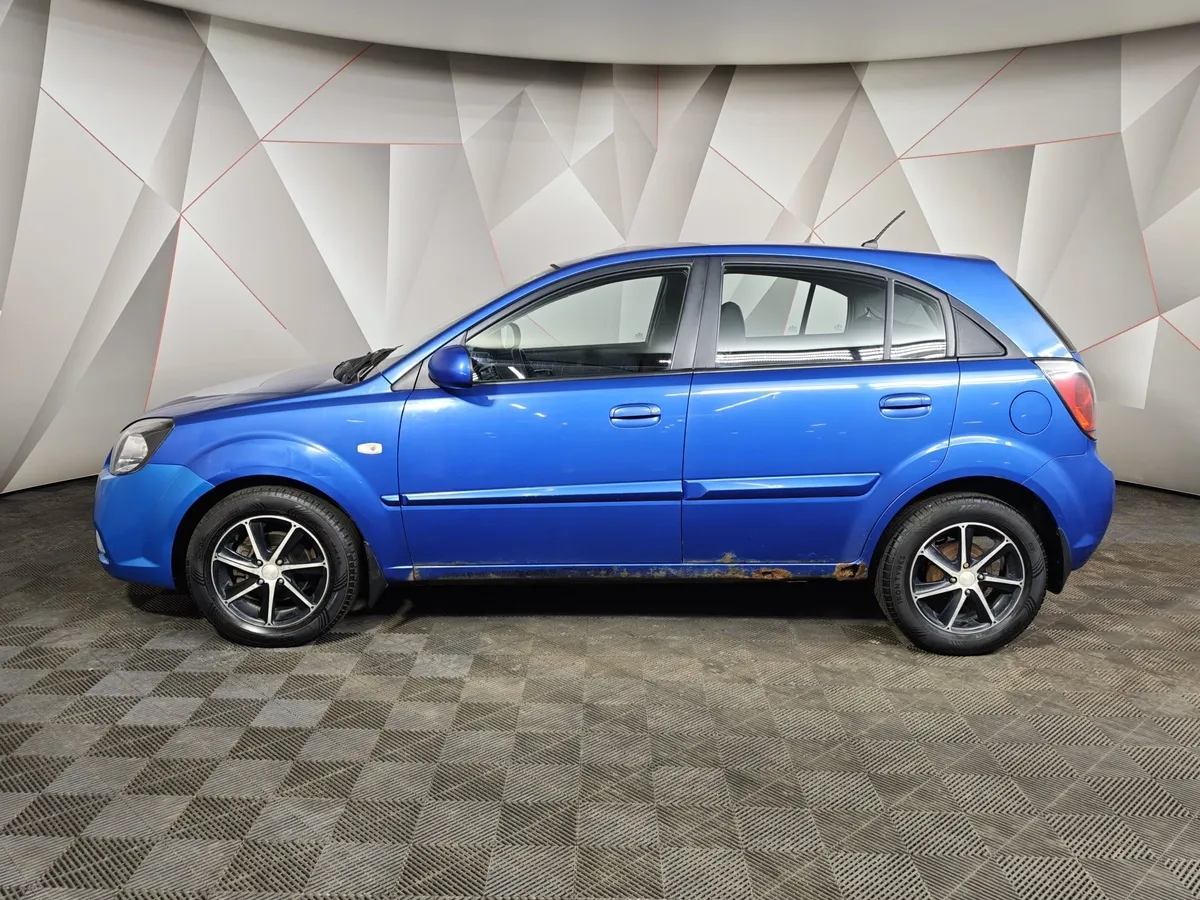 Kia Rio 1.4 MT (97 л.с.) Синий в АВИЛОН. Слайд №5