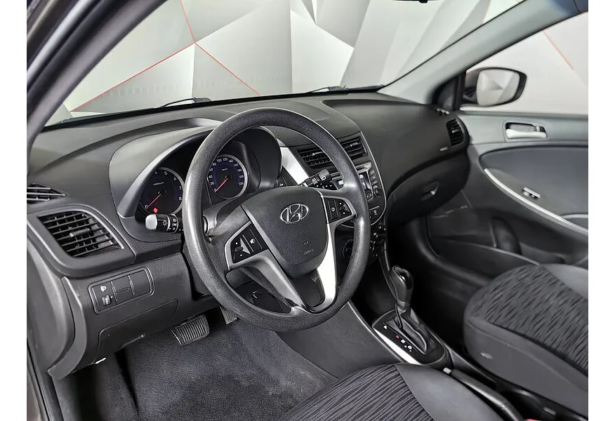 Hyundai Solaris 1.6 AT (123 л.с.) Comfort Коричневый в АВИЛОН. Слайд №16