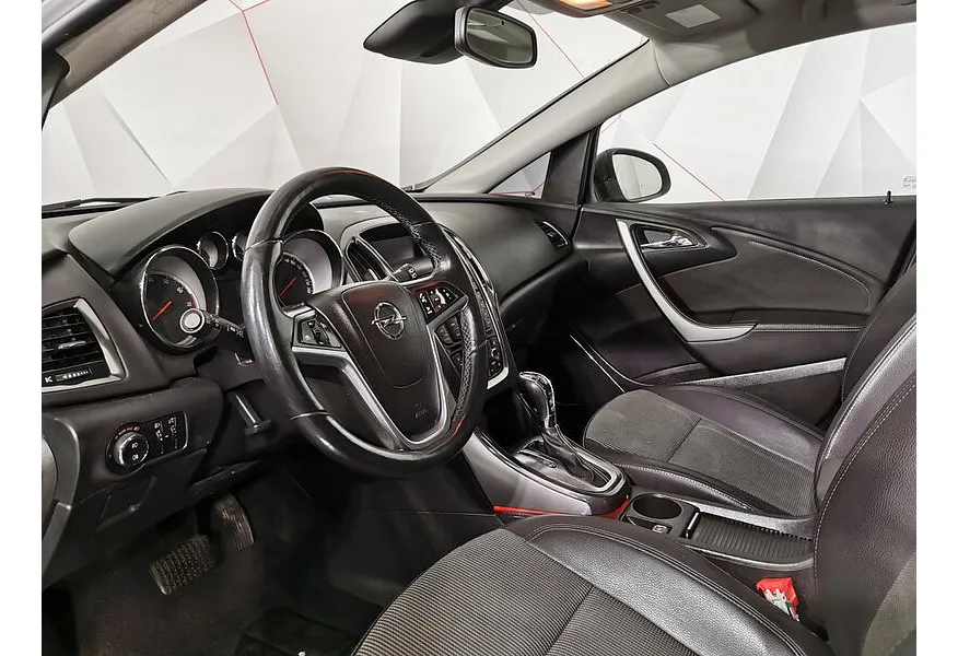 Opel Astra 1.6 AT (115 л.с.) Черный в АВИЛОН. Слайд №19