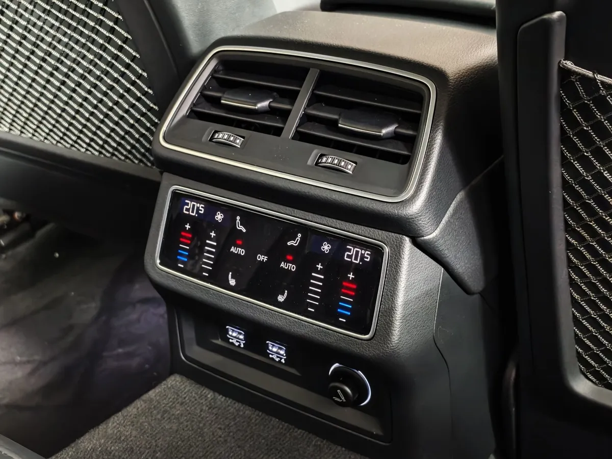 Audi A6 55 TFSI S tronic quattro (340 л.с.) Design Коричневый в АВИЛОН. Слайд №25