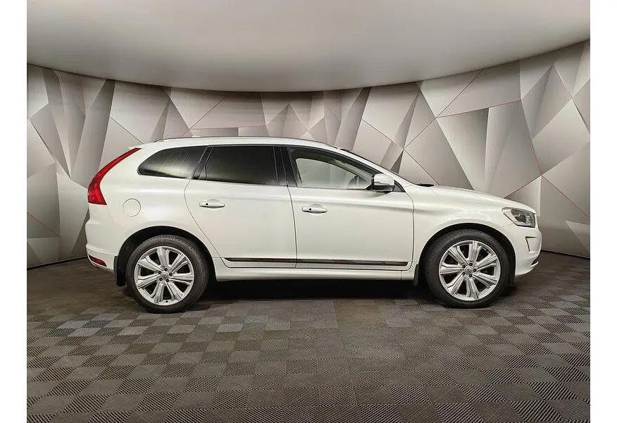 АВИЛОН - Volvo XC60 2.4 D5 Geartronic AWD (215 л.с.) Белый - slide 3