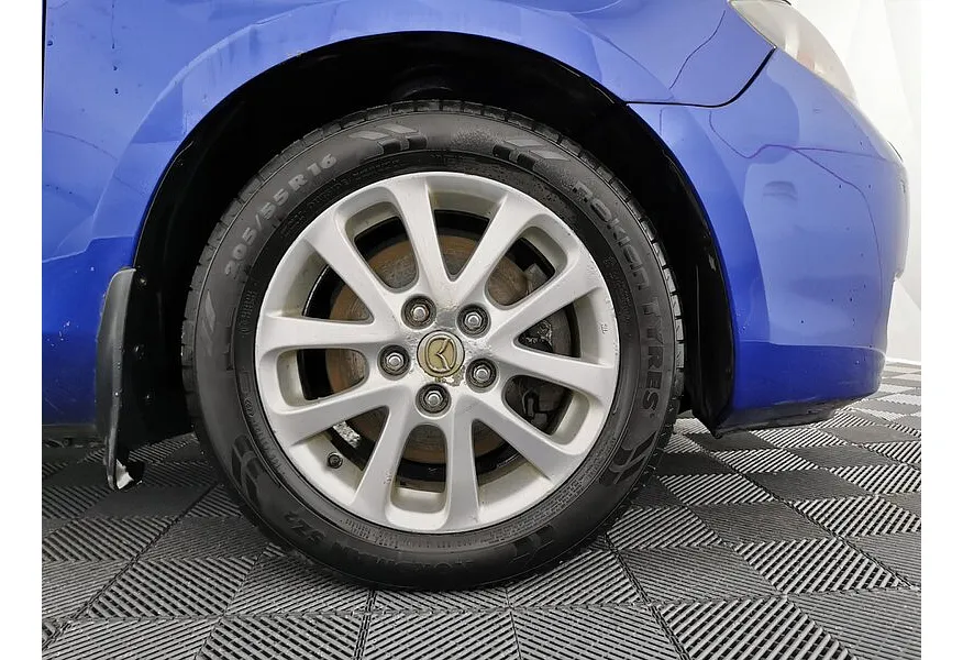 Mazda 3 2.0 MT (150 л.с.) Синий в АВИЛОН. Слайд №9