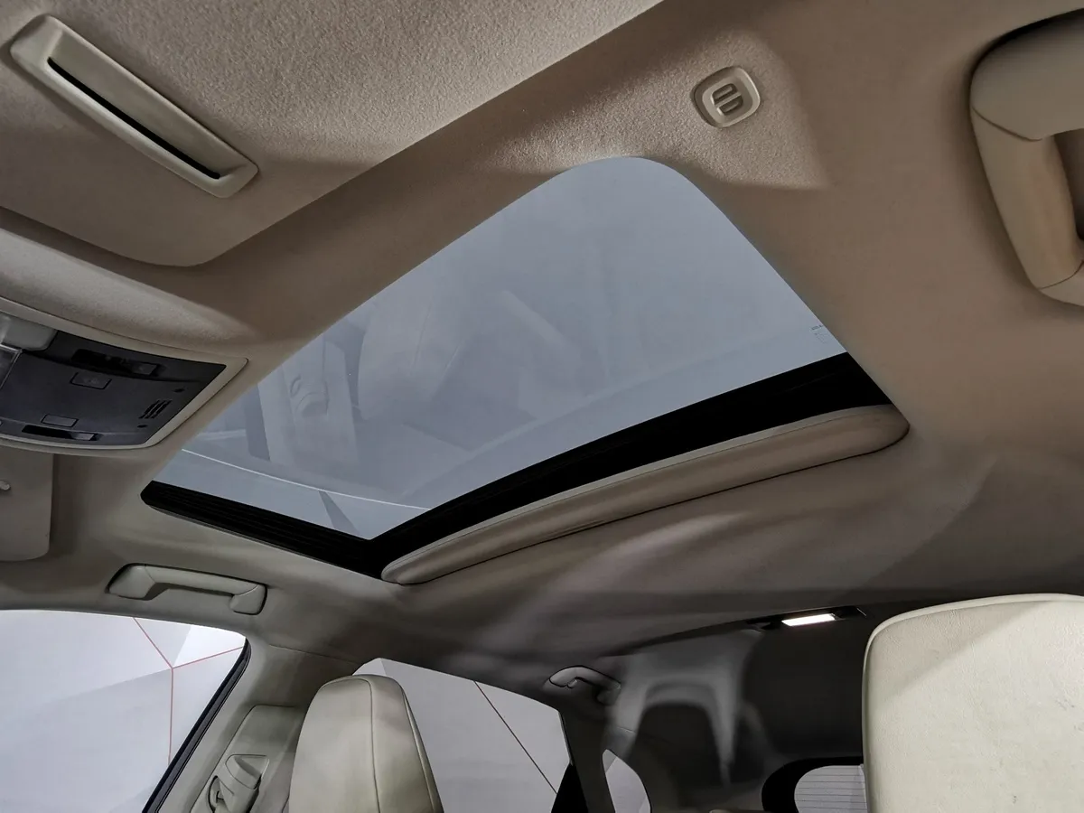 Lexus RX 350 AT AWD (300 л.с.) Executive Коричневый в АВИЛОН. Слайд №23